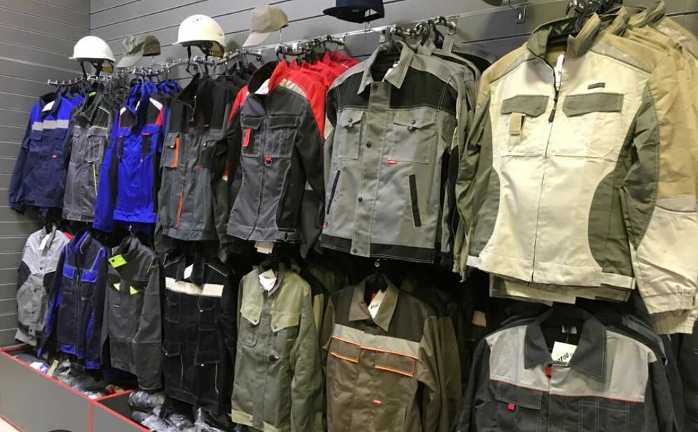 Спецодеждый (УНИФОРМЫЙ)