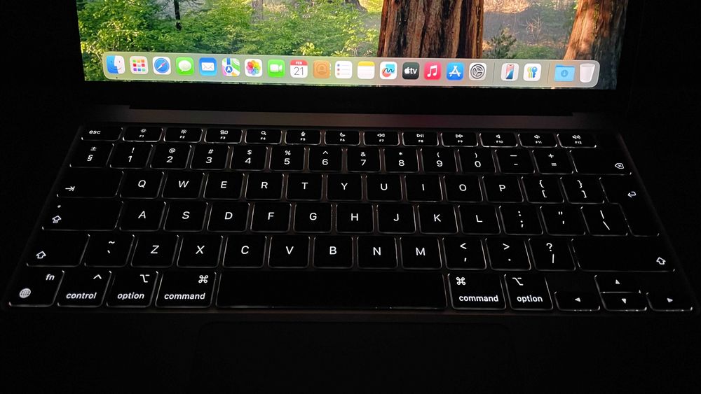 Mac book air 13 M1 Rose gold 256GB SSD КАТО НОВ 94% батерия