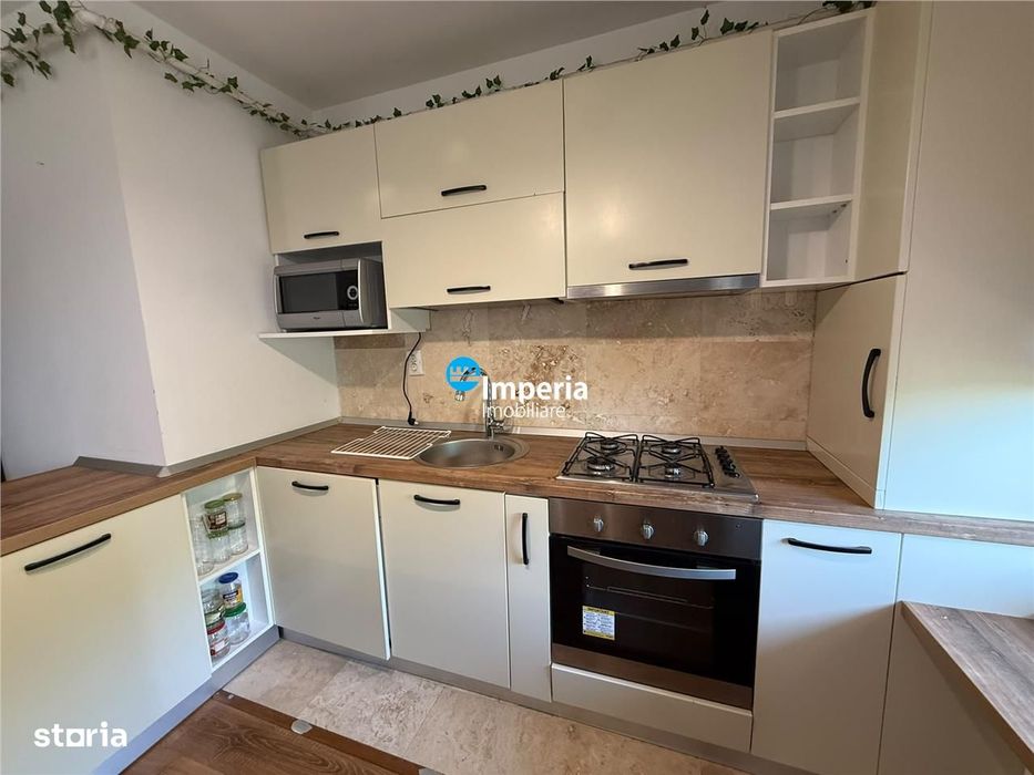 Inchiriez apartament 2 camere, open space,parcare, Complex Roua Reside