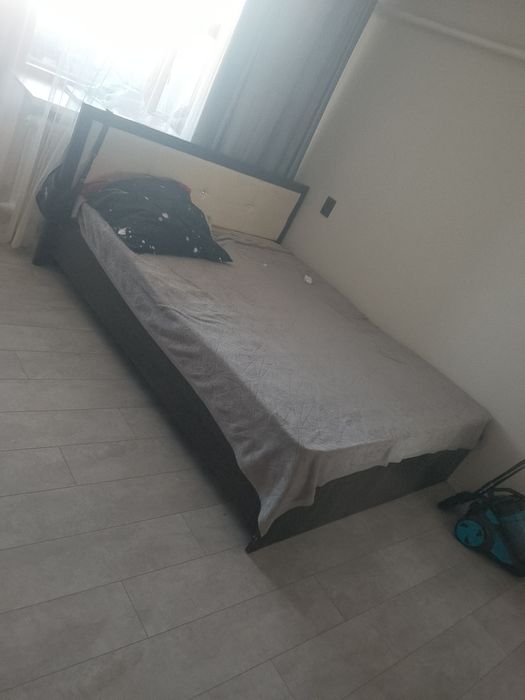 Продам спальный гарнитур