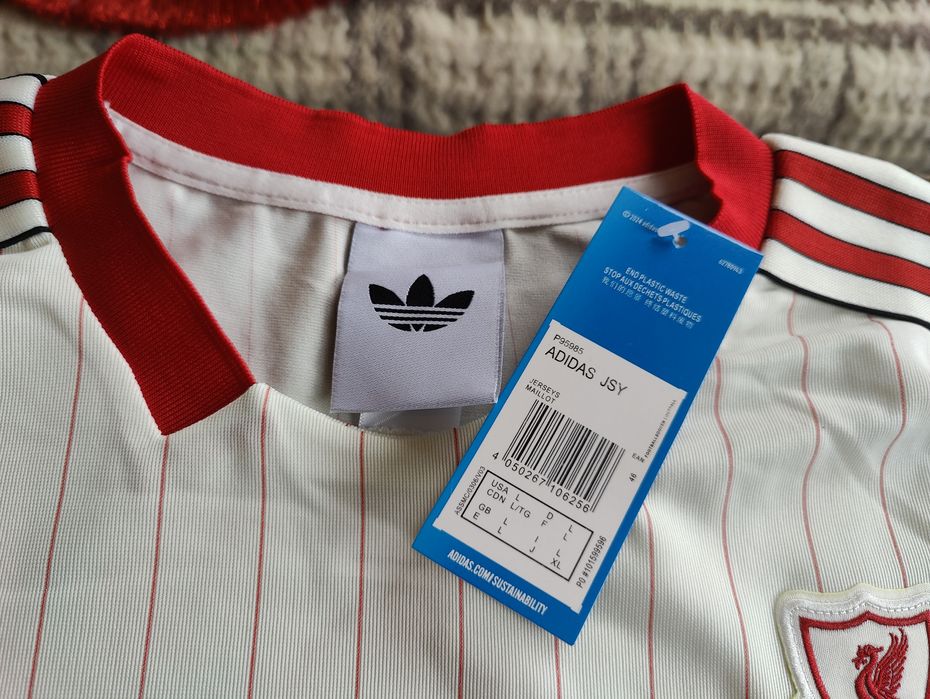 Футболна тениска Liverpool Terrace icons сезон 25/26