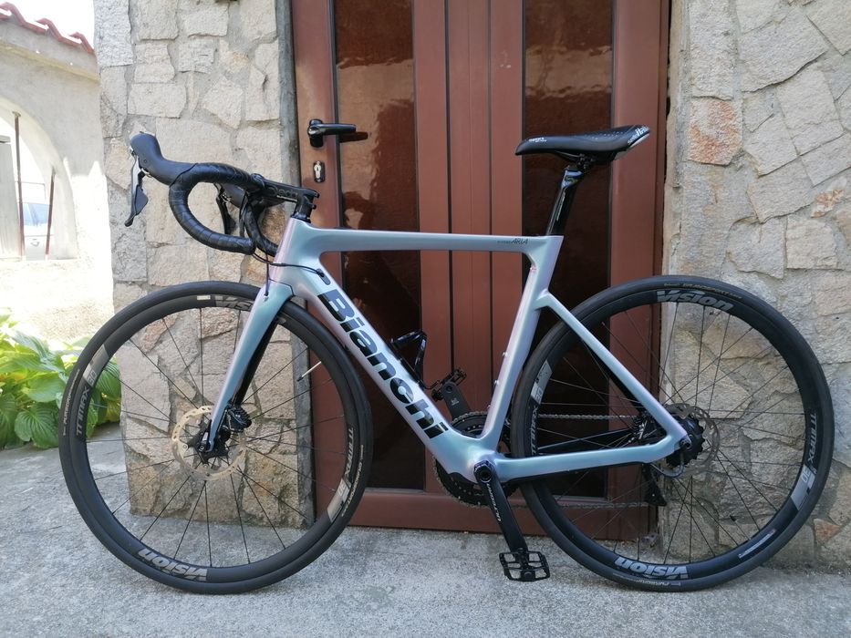 Електрически BIANCHI   Carbon, Shimano Ultegra 2*11
