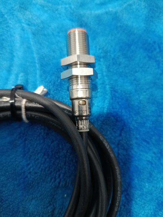 Senzori proximitate