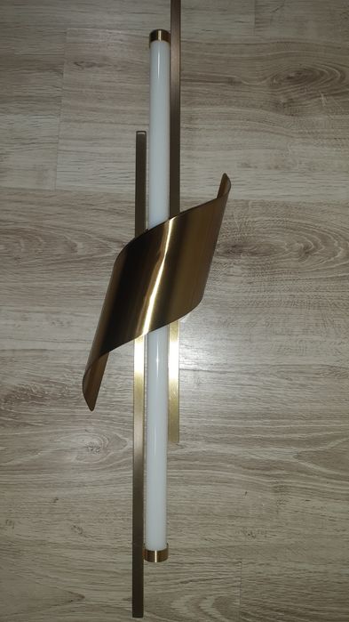 Бра светильник настенный