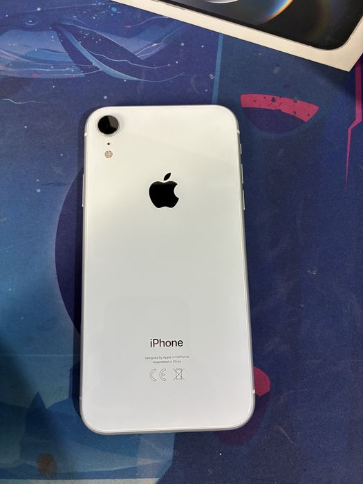 LOT 3x iPhone – 2x XR 64GB + iPhone 11 128GB | Stare foarte bună