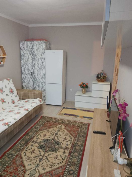 De inchiriat garsoniera.