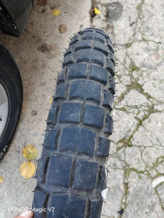 Ен дуро гума 21 цола