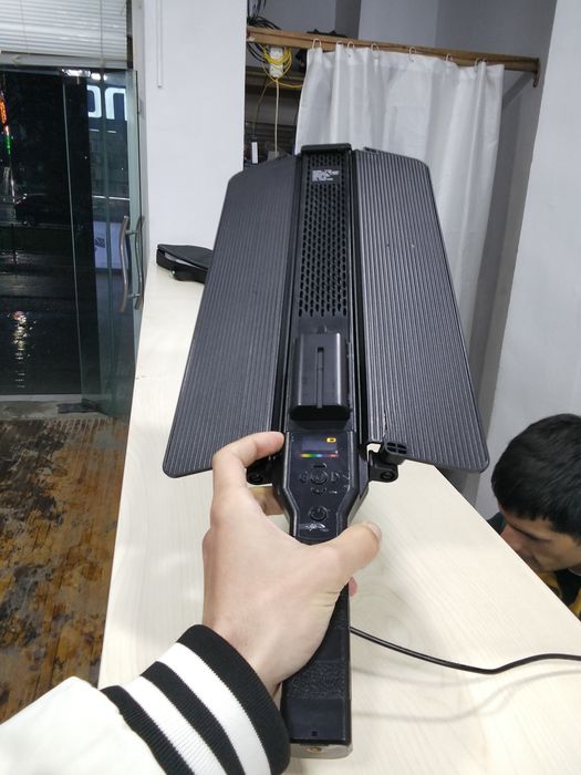 Neon lampa 5 6 hil rangda yonadi