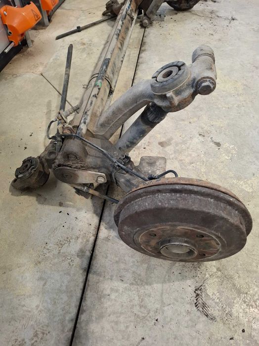 Заден мост/Торсион ПЕЖО 206 ОБОРУДВАН