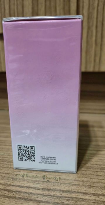 Духи женские  VERSACE.  Оригинал.