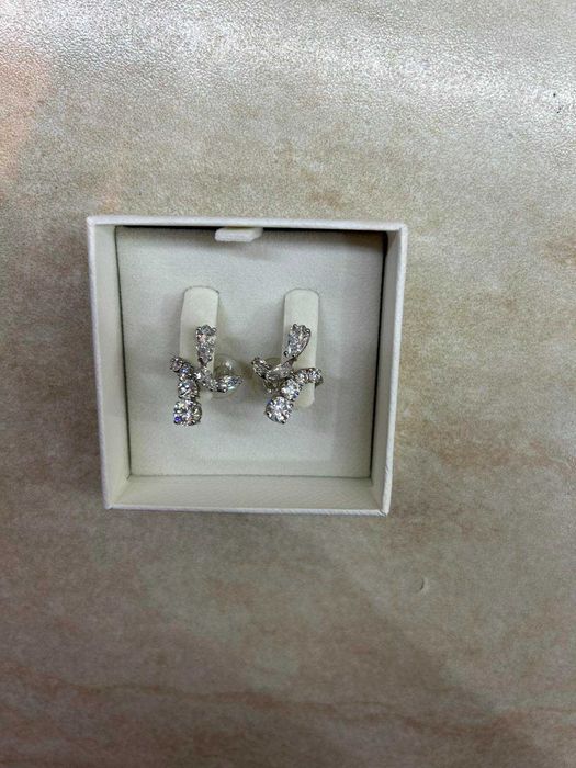 Обеци + гривна Swarovski