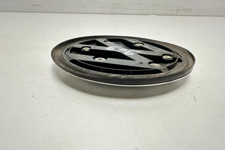 Sigla portbagaj 1j6853630A/B Volkswagen VW Golf a 4-a generatie