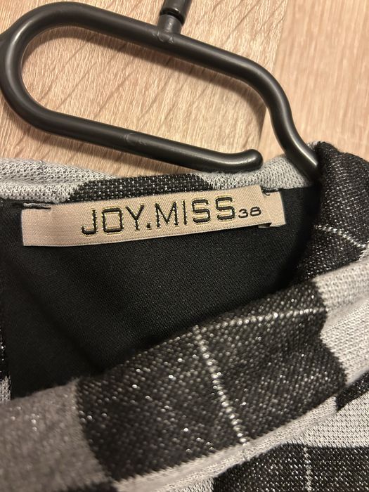 Rochie scurta cu maneca scurta