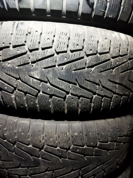 Нокиан 275/65/17 зима шипы