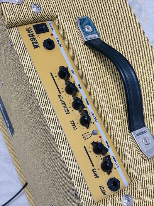 Усилитель для гитар, Belcat V25G