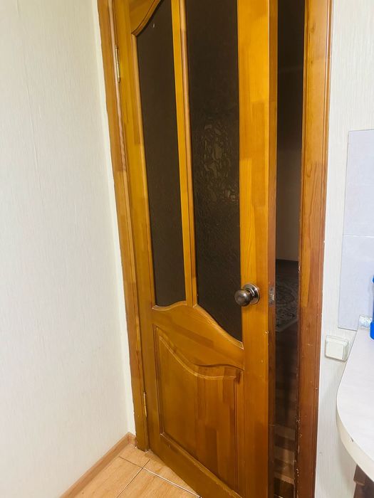 Двери Продается 2 штук