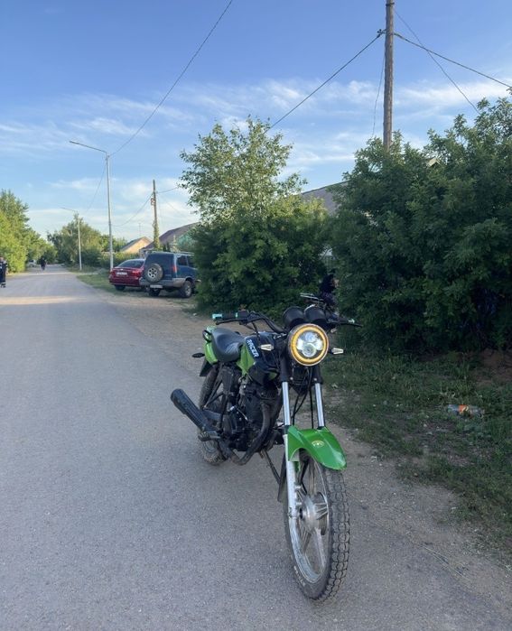 Продам мотоцикл 150кубов