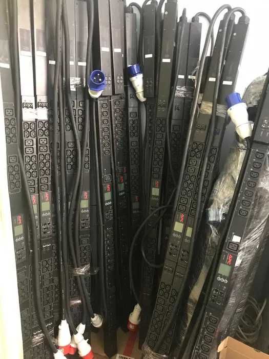 Серверные шкафы почти новые