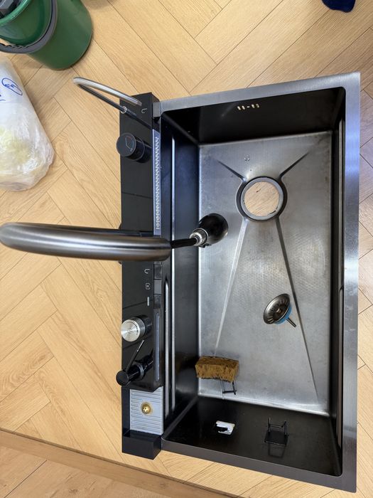 Мойка для кухни .