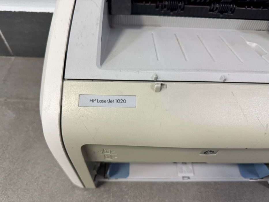 Продам принтер HP 1020