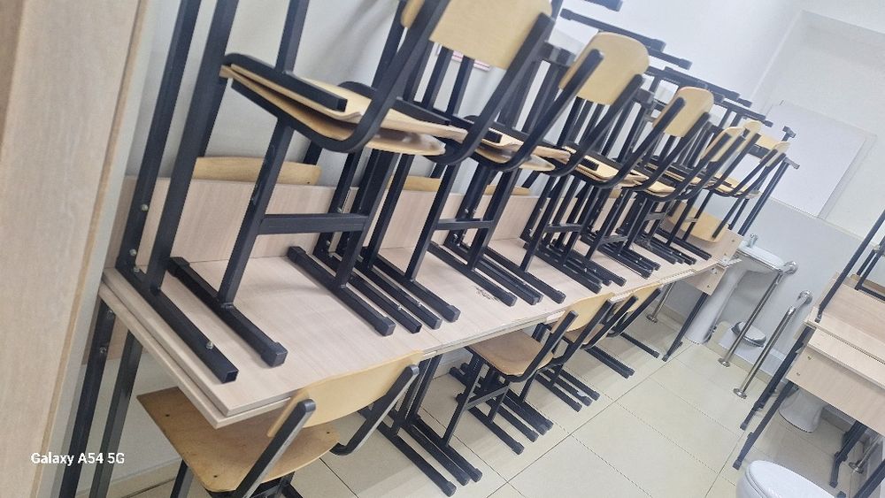 Парты со стульями, одинарные