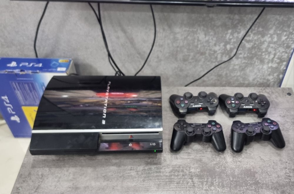 PlayStation 3 Оргинал (Джойстик 4та) ичида уйини бор + ДОСТАВКА БЕПУЛ