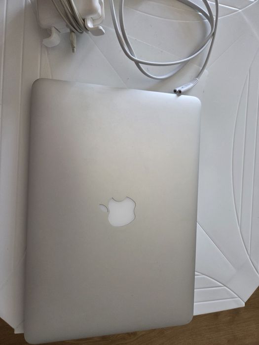 Vând MacBook Pro Retina Mid 2014