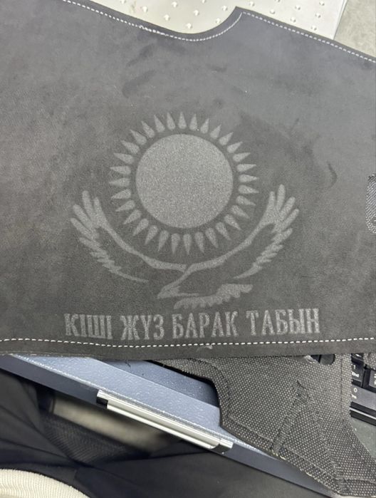 Накидка из оригинальной алкантары