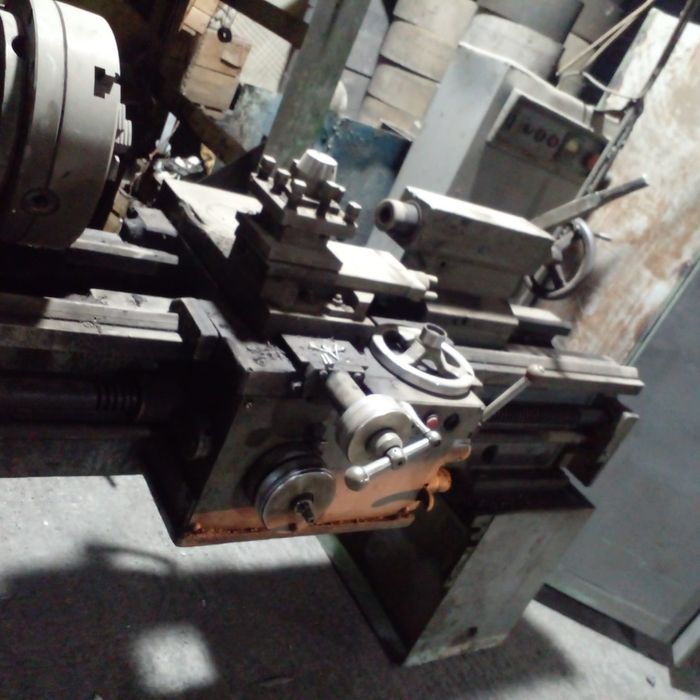 Токарный станок продам