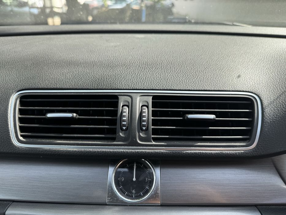 Grila ventilatie Volkswagen Passat B7 2.0 TDI CFFB Break