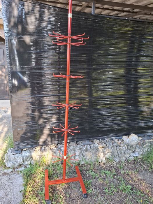 Метален въртящ стелаж