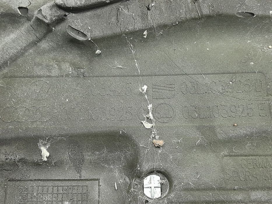 Capac motor 03l103925 2.0 tdi Volkswagen Passat B6 (2005 - 2010)