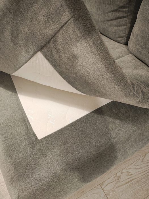 Canapea gri, extensibila, stare excelenta