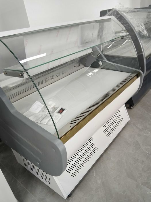 Витринный холодильник