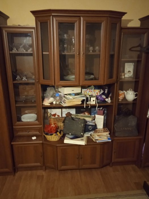 Стенка шкаф за 70000