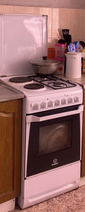 Продам плитку indesit