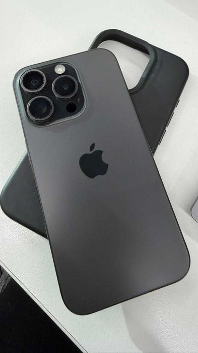 iPhone 15 Pro 128Gb черный