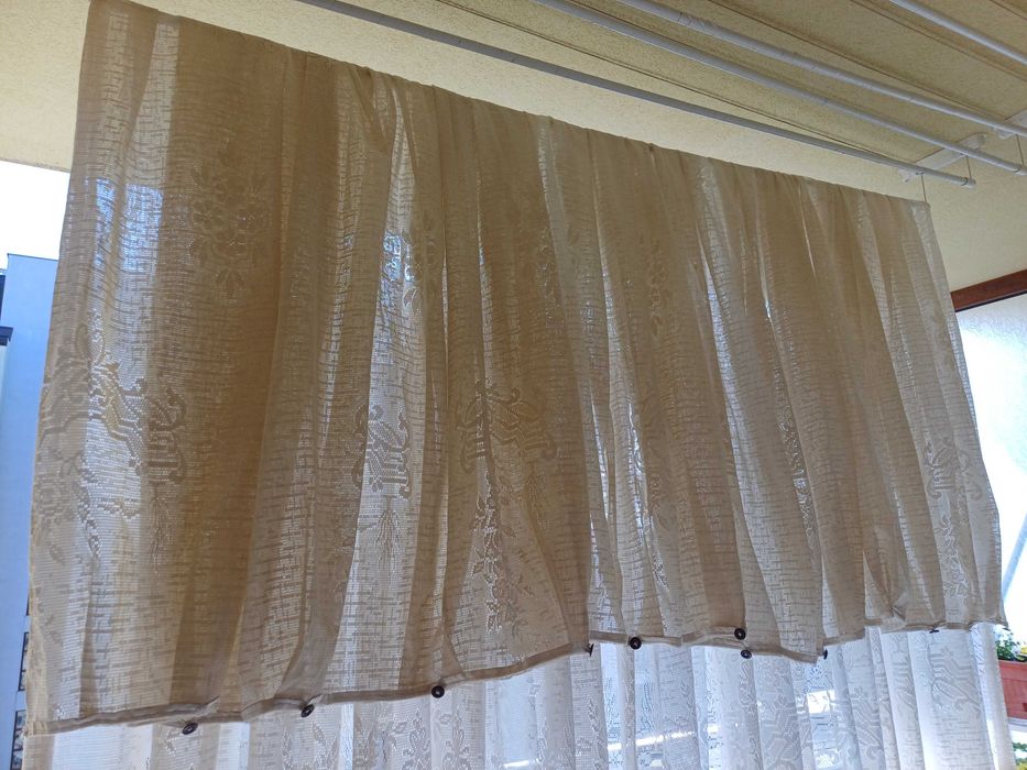 Перде цвят екрю (телесен=пречупено бяло)