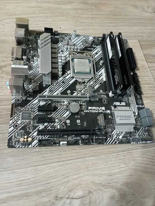 Материнская плата с core i7 10700k