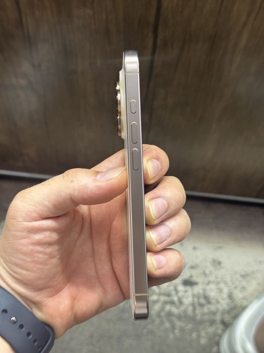 iPhone 16 pro 256gb