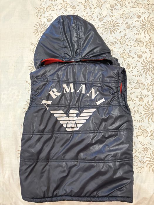 Безрукавка на мальчика