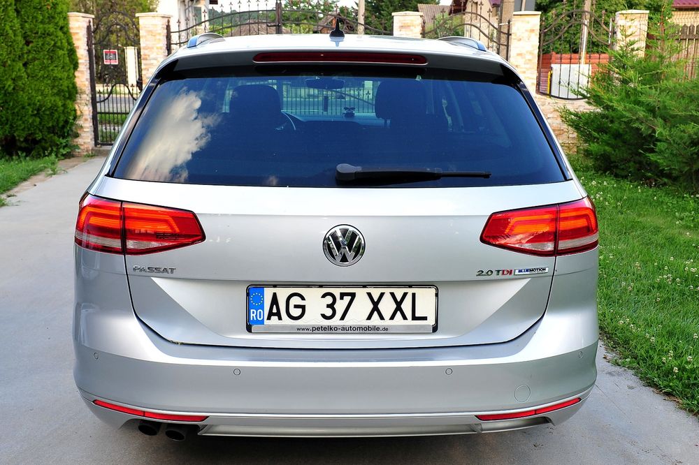 W Passat B8 190cp Faruri matrix