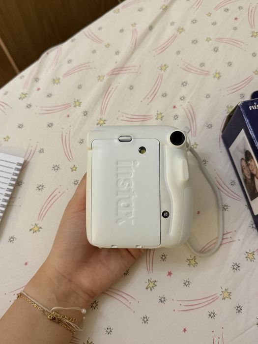 Камера Instax mini 11