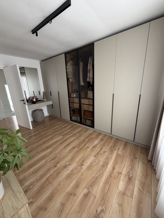 Vand Casa Single Tunari
