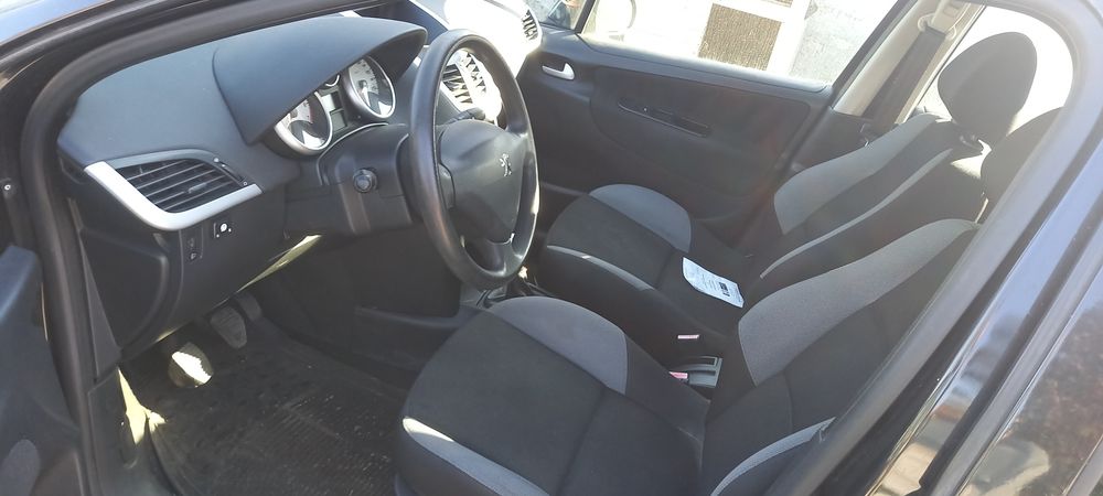 Peugeot 207 1.6 бензин 120к.с. на части