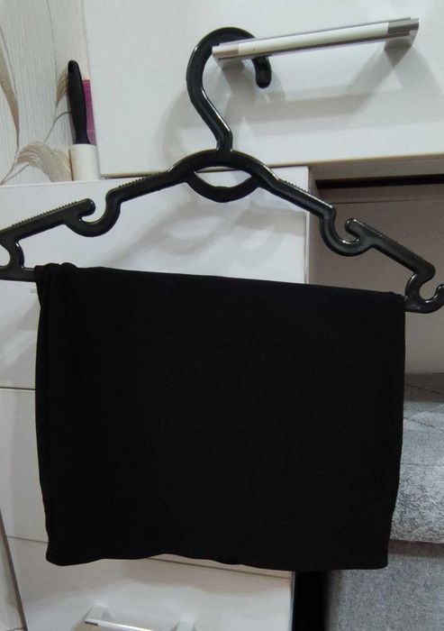 Юбка женская короткая, резинка.Ayollar yubkasi qisqa, elastik.