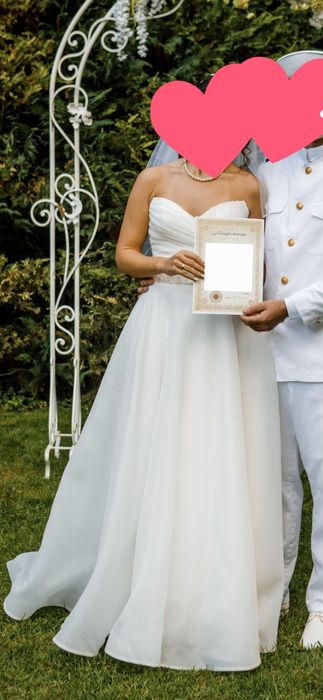 Булчинска рокля с корсет размер S до XL с було и перли