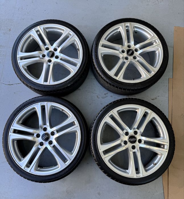 Audi VW 5x112  235/35R19Hankook V12 Evo et35 8J