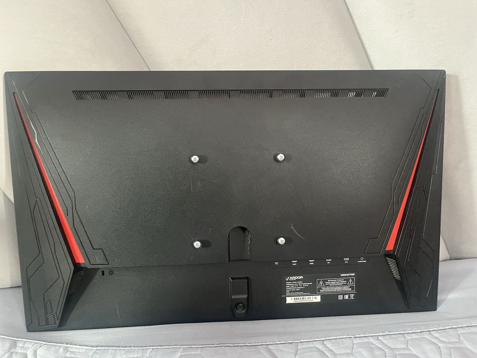 Монитор   144 гц