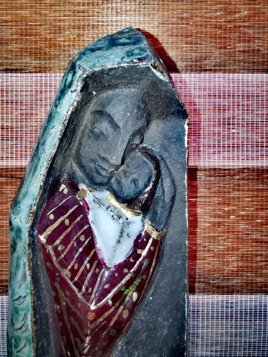 Антикварна керамика фигура скулптура Дева Мария подписана уникална